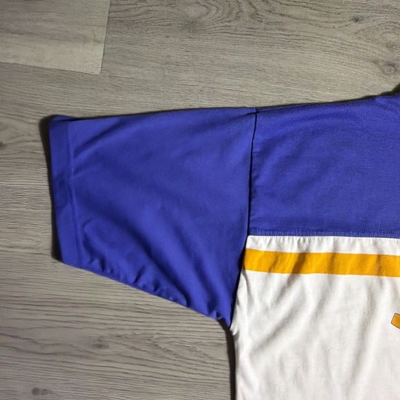 Vintage Wilson American Classic Striped Tee XL Blue Yellow 90s Made in Singapore - Picture 5 of 10